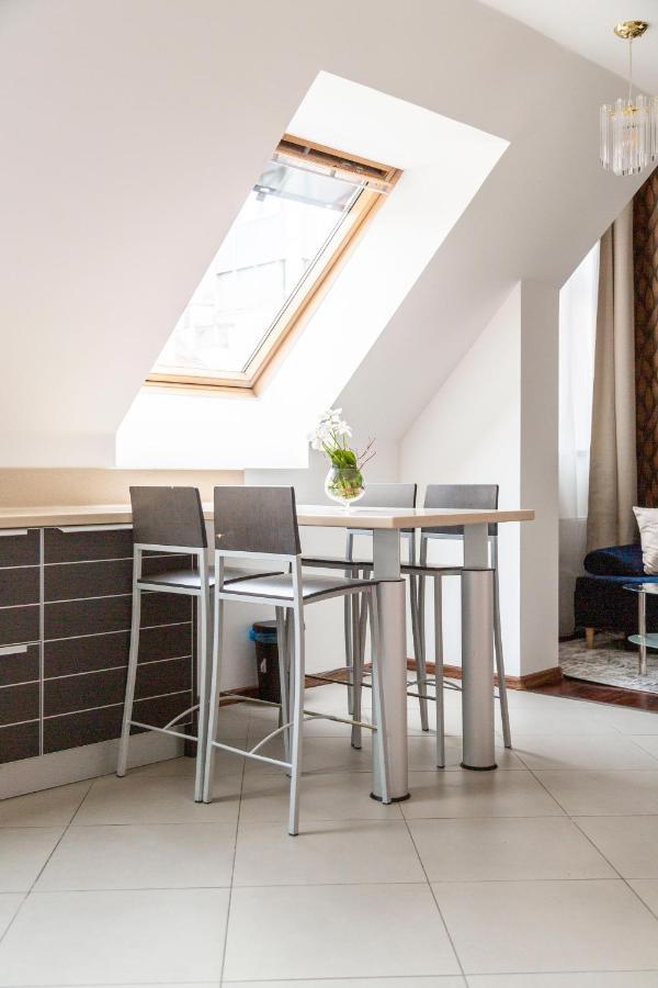Deluxe Central Quentin Apartment 3Bedrm, 2Bathrm Budapest Exterior photo